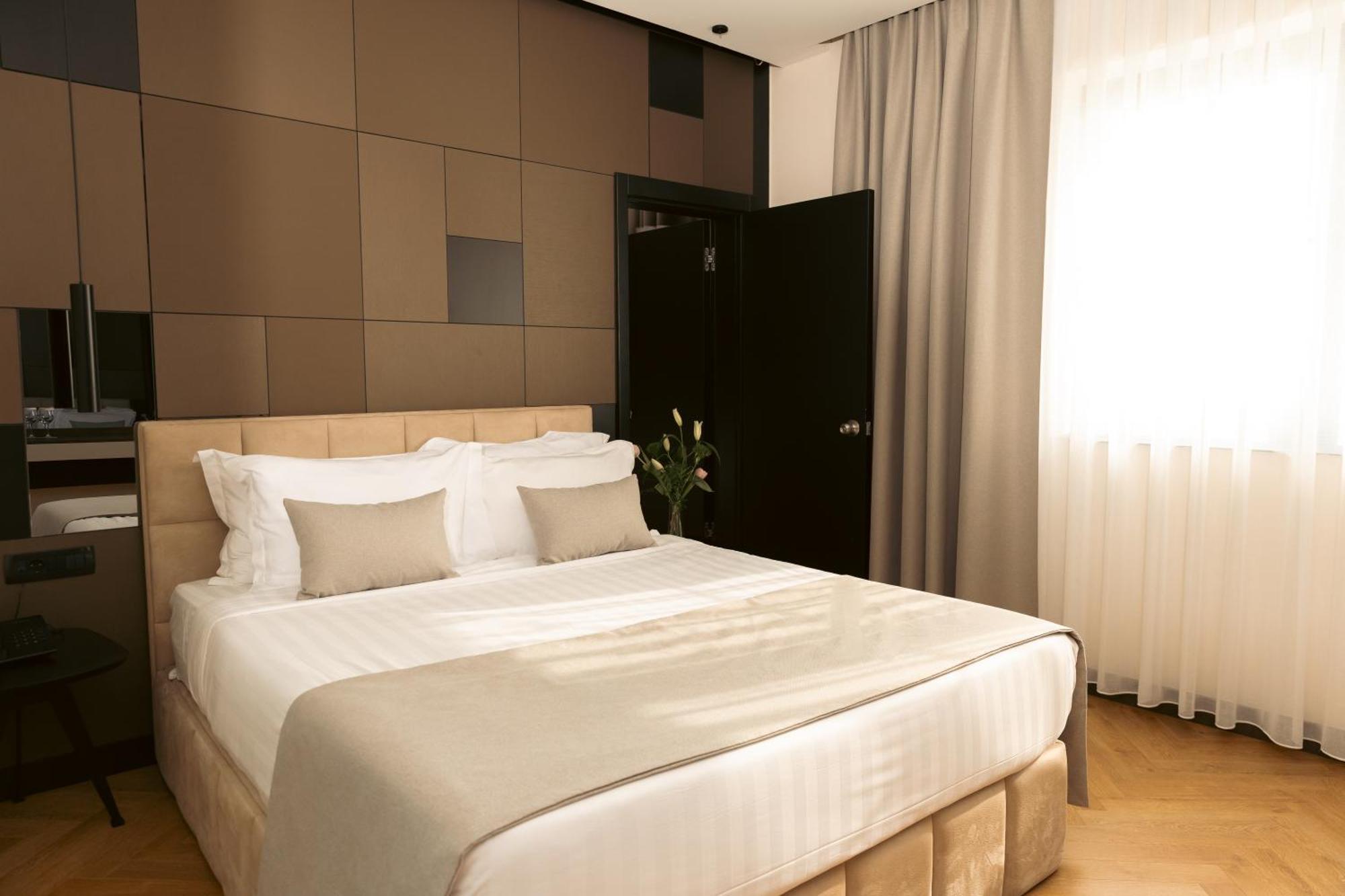 Lipjan Venus Hotel מראה חיצוני תמונה