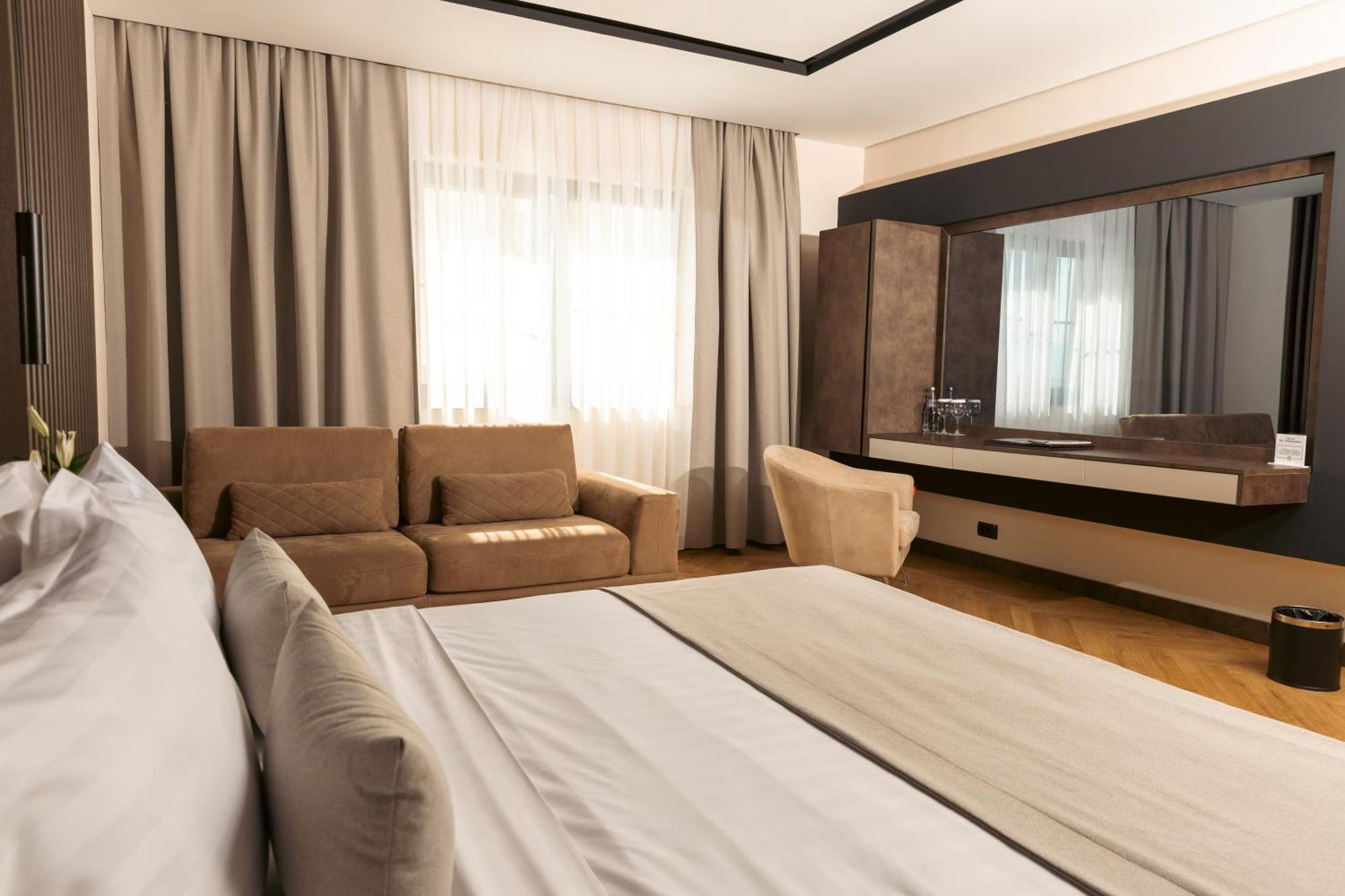 Lipjan Venus Hotel מראה חיצוני תמונה